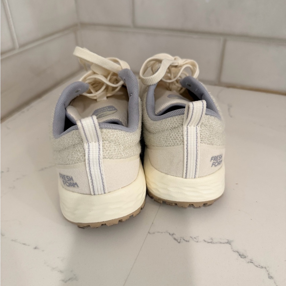 New Balance Arishi V3 Women’s Off White sneakers - Picture 3 of 3